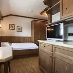 Meiser Rosenstuben 3*