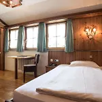 Meiser Rosenstuben 호텔 피흐테나우