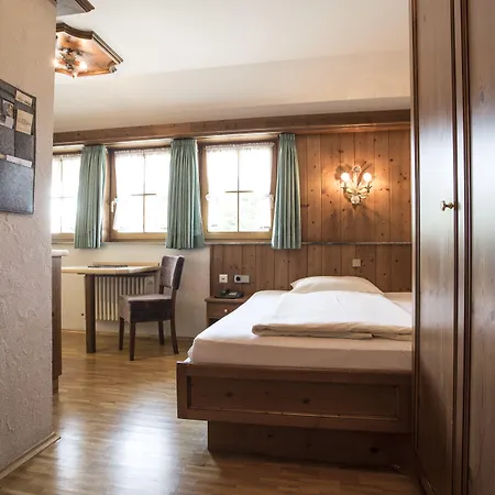 Meiser Rosenstuben Hotel Fichtenau