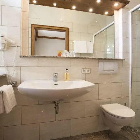 Meiser Rosenstuben 3*