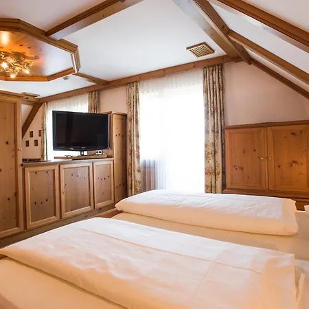 Hotel Meiser Rosenstuben Fichtenau