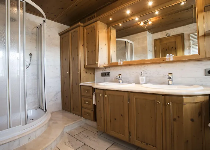 Meiser Rosenstuben 3*